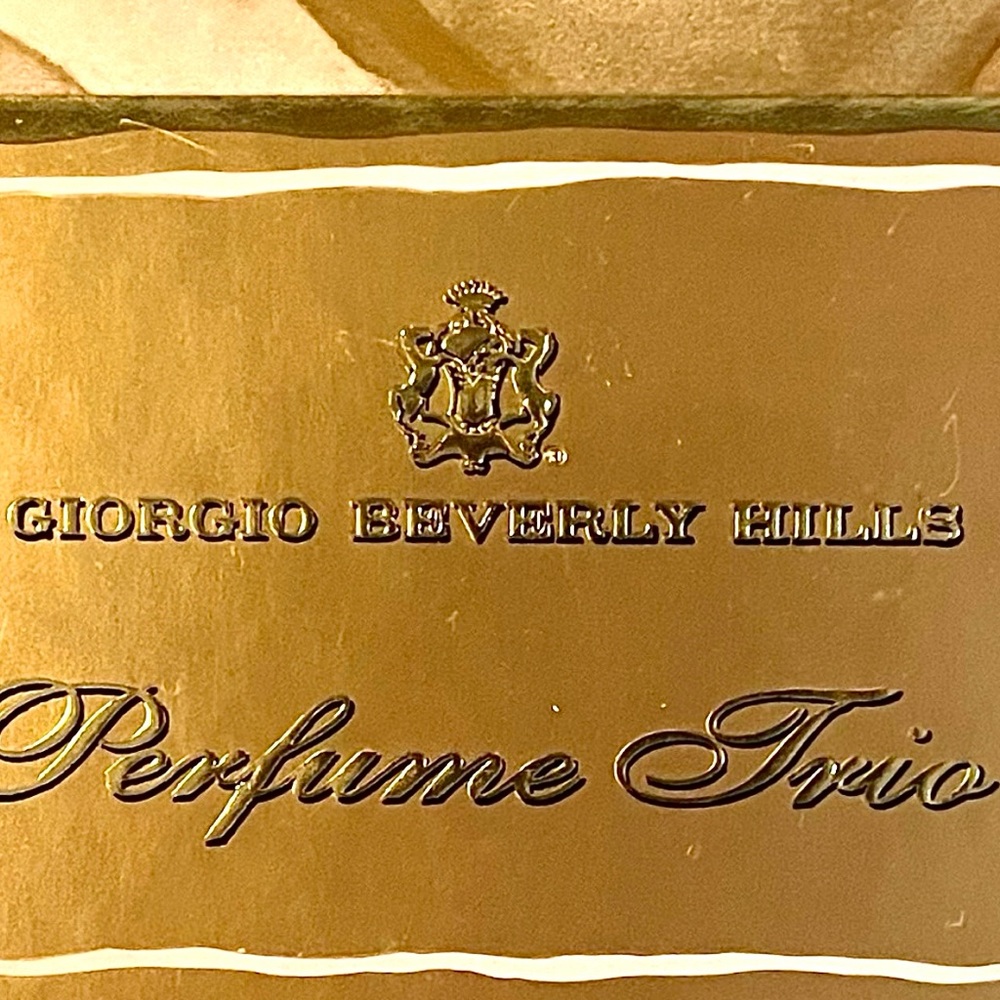 Giorgio Aamani Perfume 3 piece gift set miniature. Hill’s, Wings, Red.